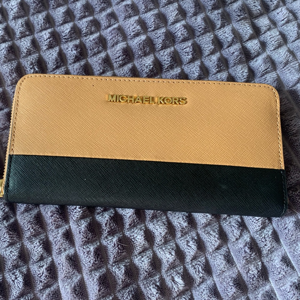 Michael Kors wallet